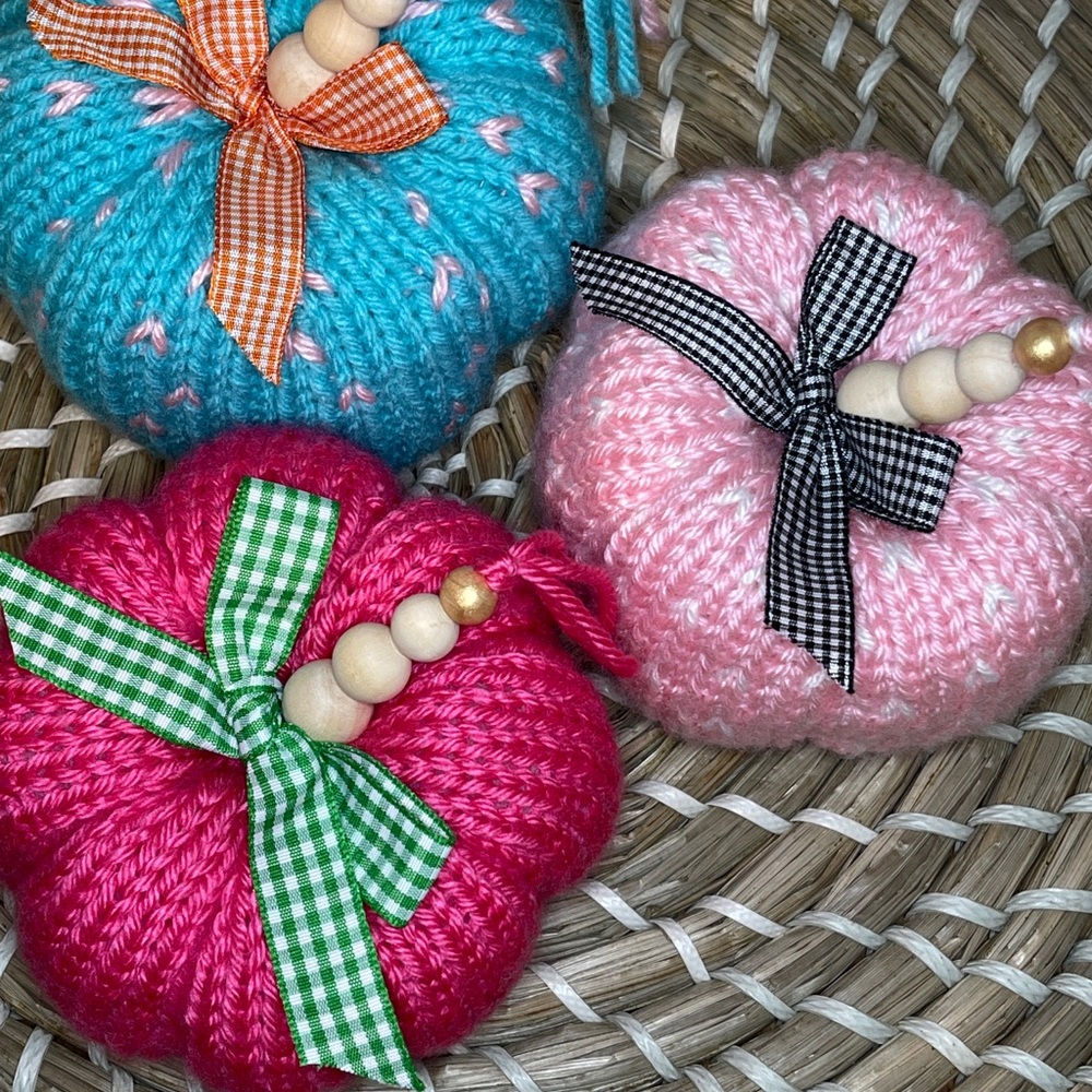 Hand Knit Pumpkin. Limited Collection. - Picture 2 of 2